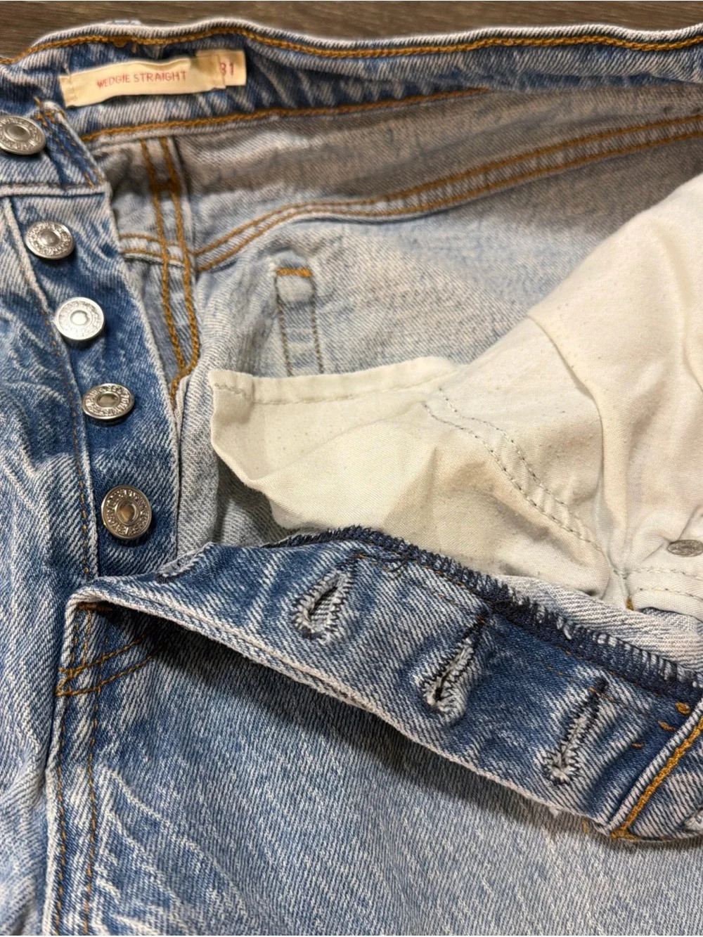 Levi's Premium Wedgie Straight Button Fly Medium Wash High Rise Jeans Size 31